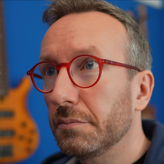 Headshot picture of Jon Walls